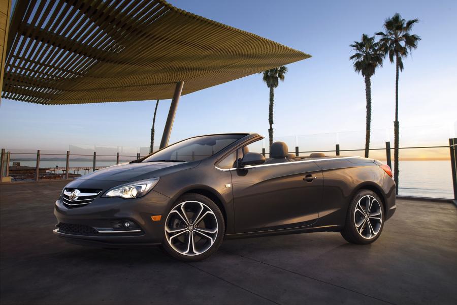 Buick Cascada Convertible 2016 года  (фото 25 из 40)